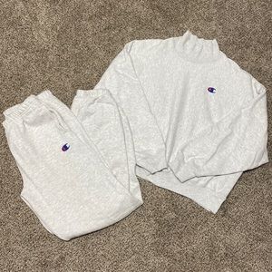 Champion sweatshirt and sweatpants
